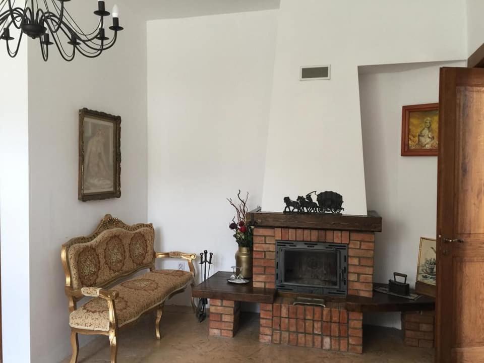 Il Piccolo Castello بوستين المظهر الخارجي الصورة